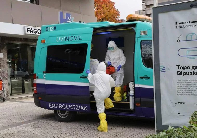 El Hospital Donostia cree «improbable» que la mujer ingresada sufra ébola: «Es una enfermedad tropical»
